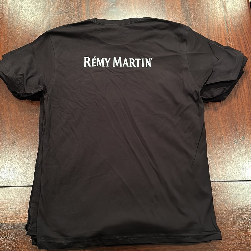REMY MARTIN black t-shirts
